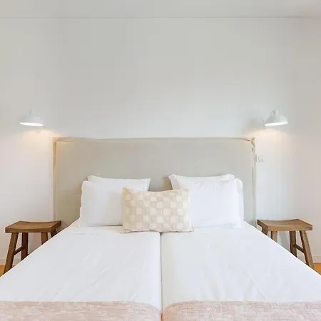 For The Lovers - - Free Parking Lisboa